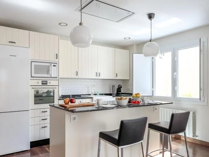 Apartamento San Vicente -OASIS DE PAZ EN EL CORAZÓN DE SEVILLA 3 HAB - 2 Baños WIFI AC